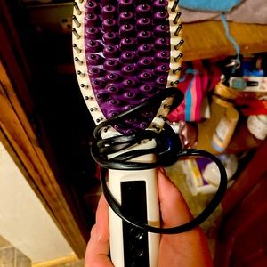 Hair straightener brush instyler